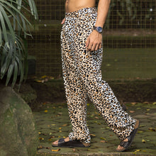 Load image into Gallery viewer, Leopard Printed Oversized Pants
