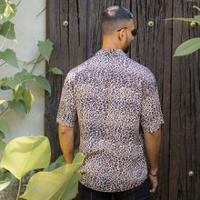 Load image into Gallery viewer, Leopard Printed Short Sleeve Shirt
