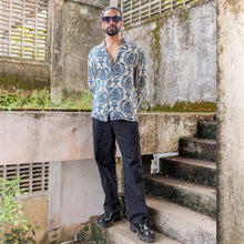 Load image into Gallery viewer, Abstract Printed Long Sleeve Shirt
