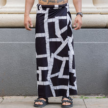 Load image into Gallery viewer, Kotu Black Batik Sarong
