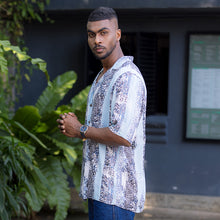 Load image into Gallery viewer, Abstract Printed Short Sleeve Shirt
