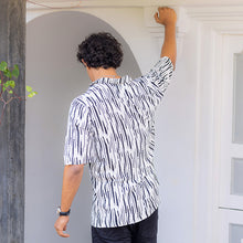 Load image into Gallery viewer, Zebra Printed Short Sleeve Shirt
