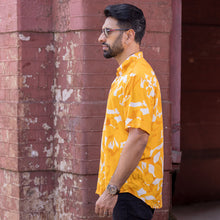 Load image into Gallery viewer, Golden Flow Shirt
