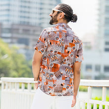 Load image into Gallery viewer, Abstract Printed Short Sleeve Shirt
